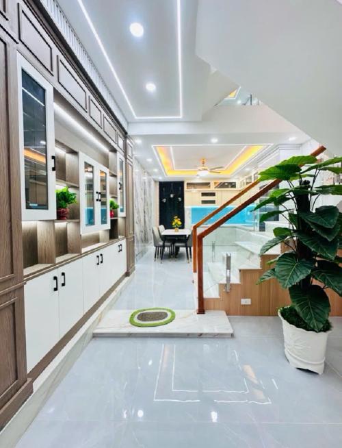 Nhà đẹp giá tốt, 96m2, ngõ rộng, Thủ Đức chỉ 4.3 tỷ, sở hữu ngay!